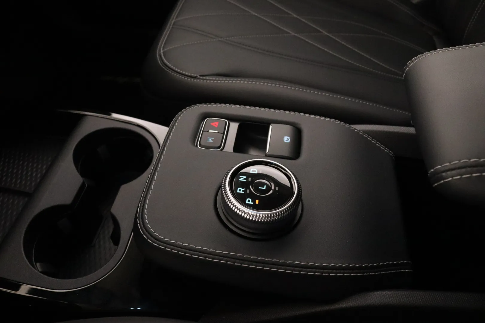 FORD Mustang Mach-E ETV-624 carousel image