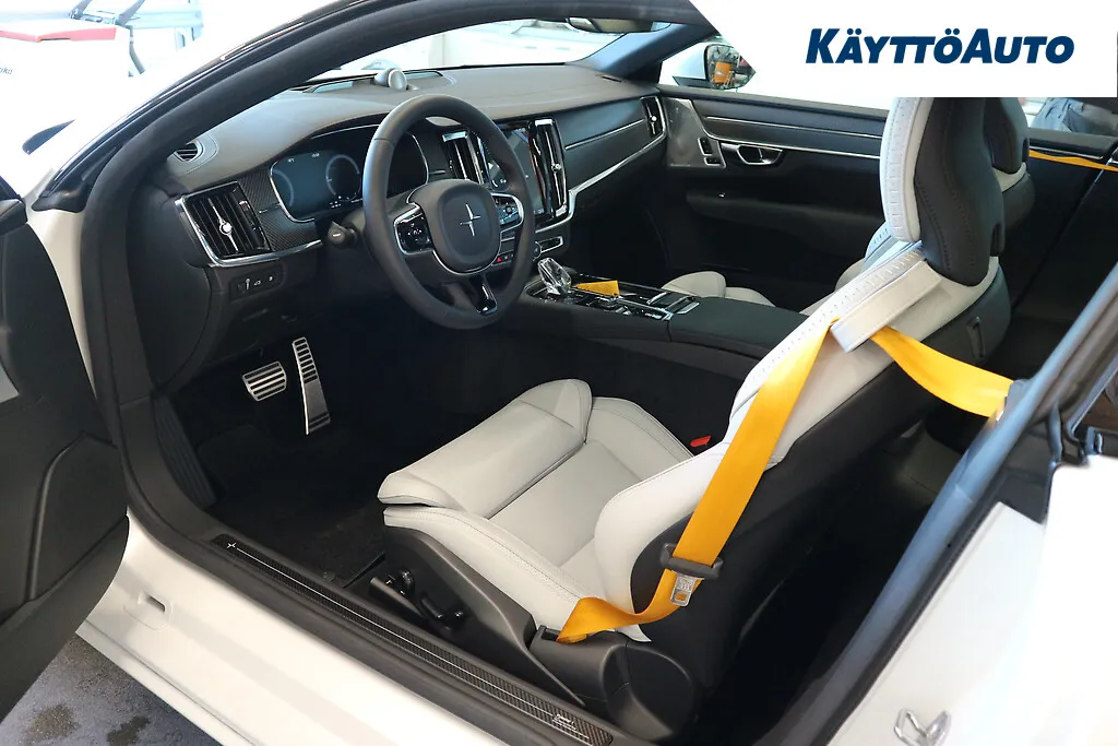 POLESTAR 1 ZOB-378 carousel image