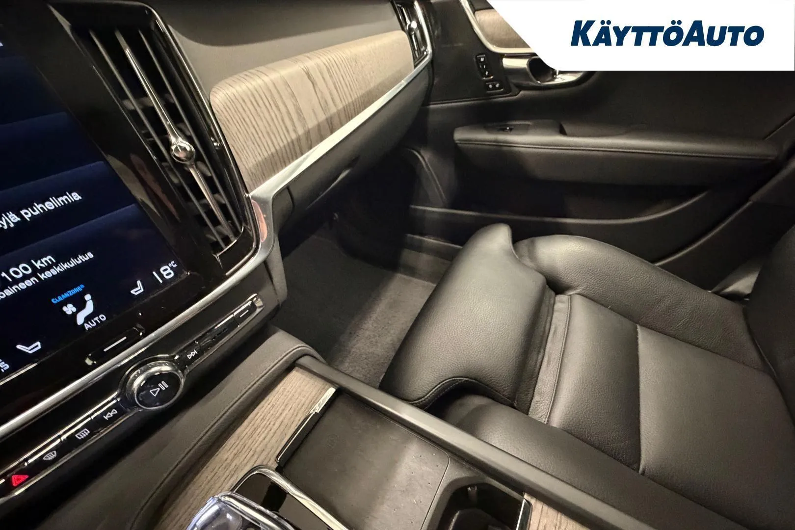 Volvo V90 GOK-715 carousel image
