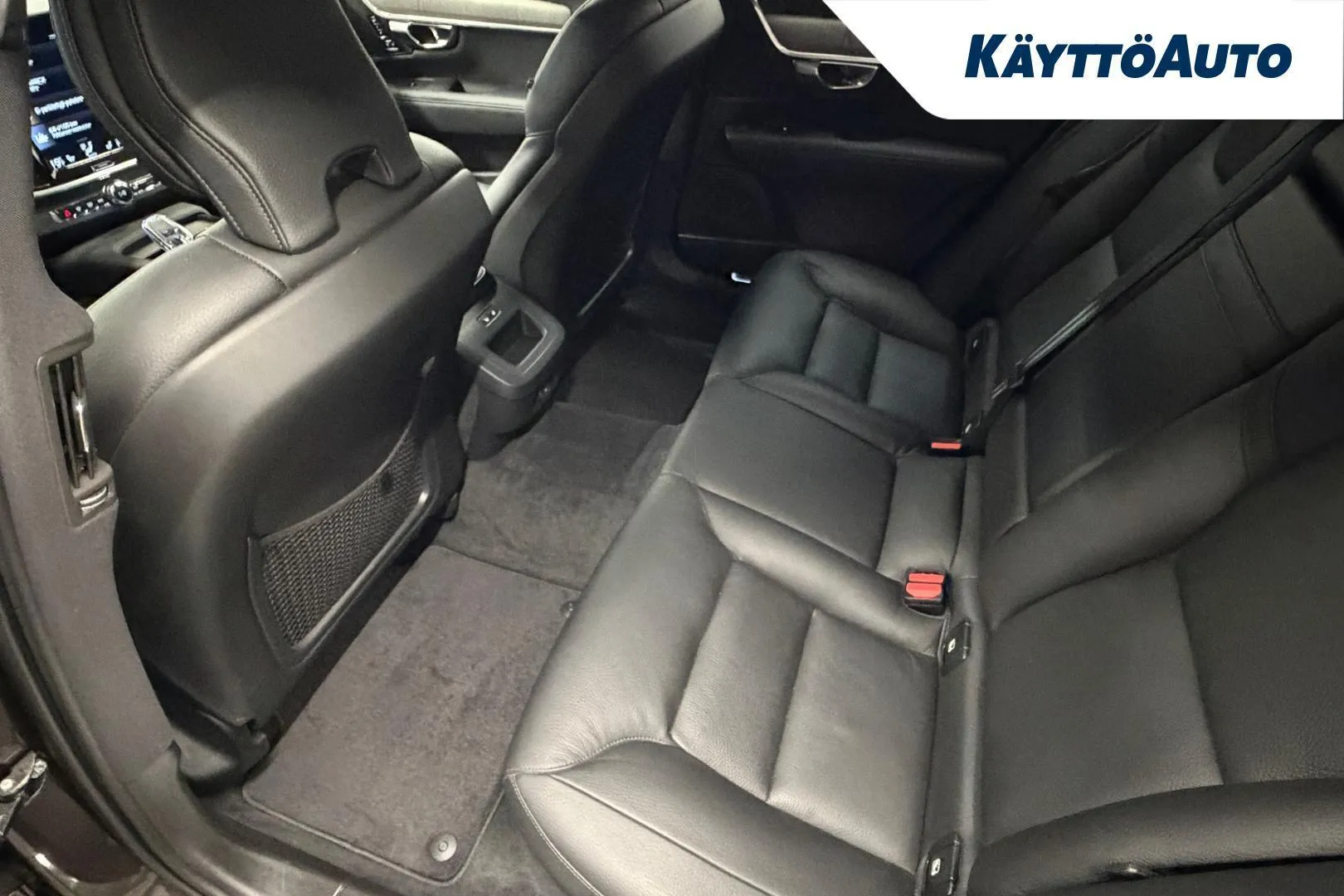 Volvo V90 GOK-715 carousel image