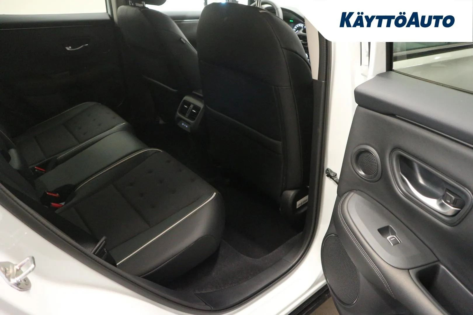 Honda ZR-V YYF-810 carousel image