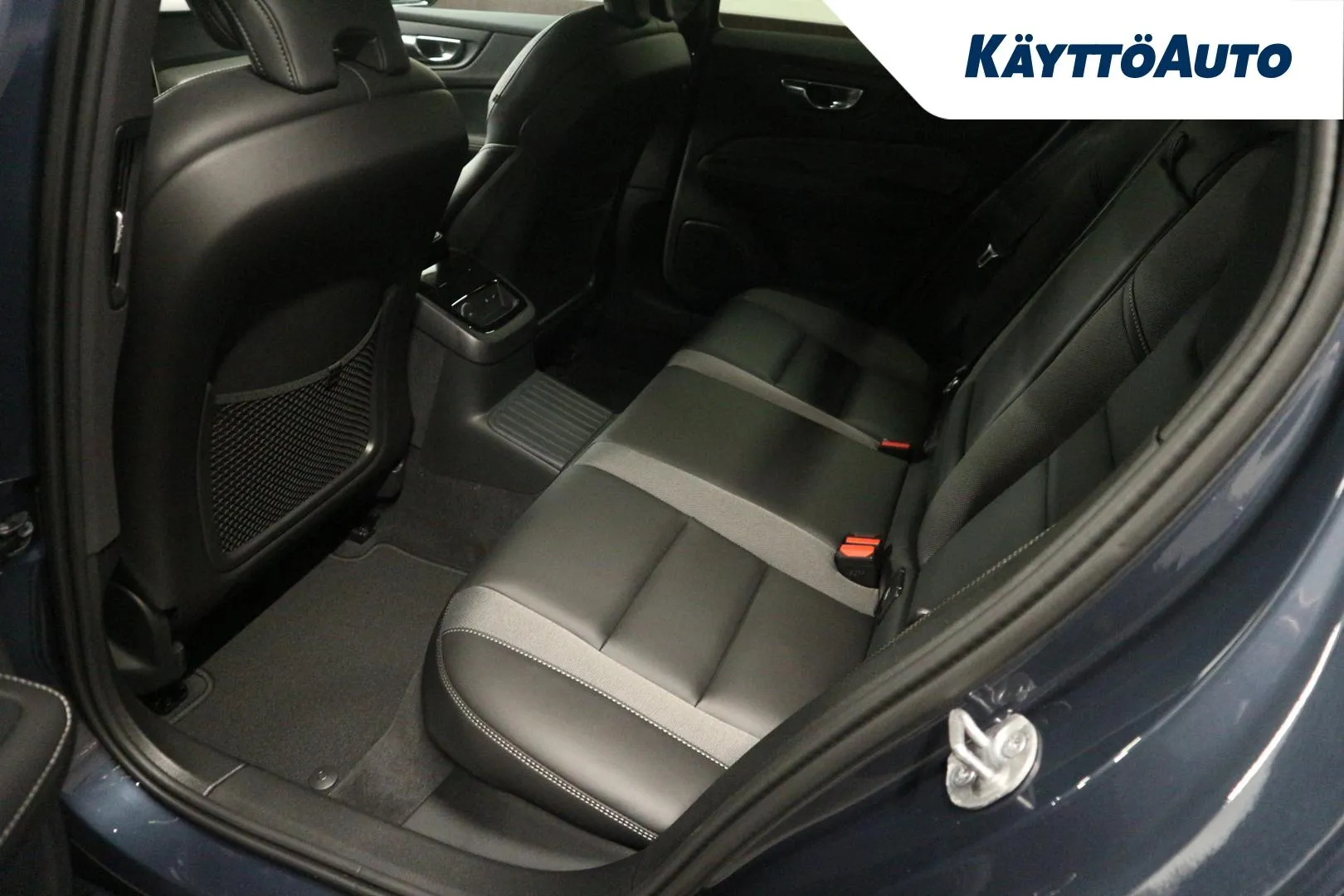 Volvo V60 GRE-139 carousel image
