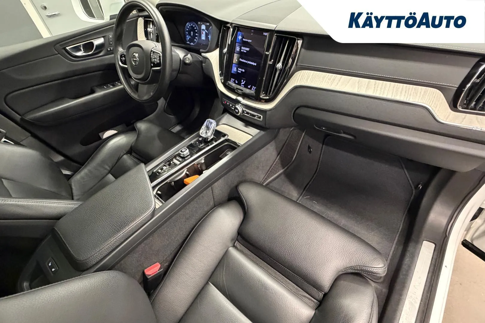 Volvo XC60 OZL-910 carousel image