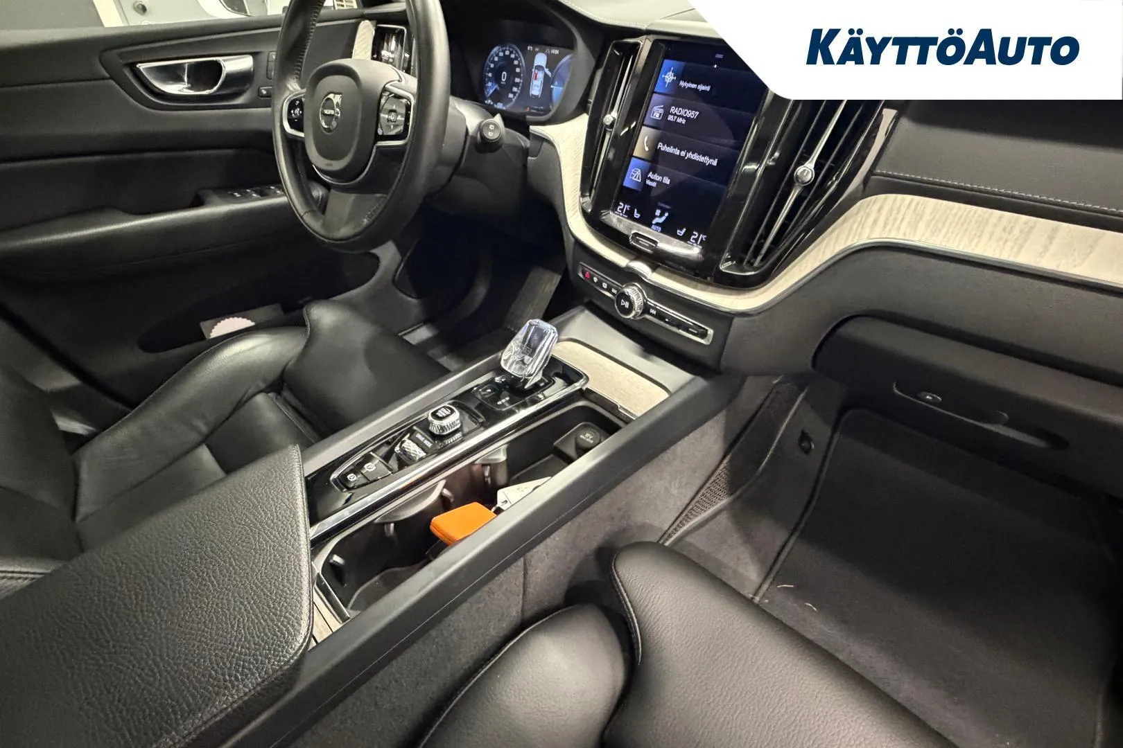 Volvo XC60 OZL-910 carousel image