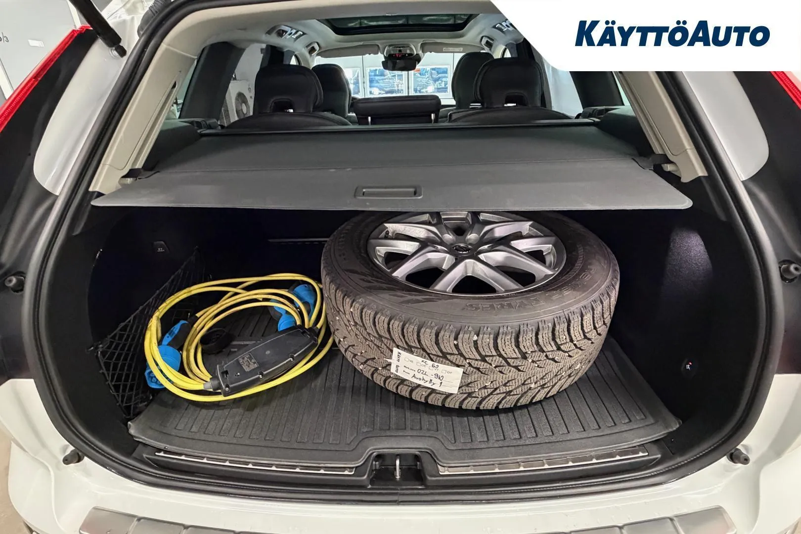 Volvo XC60 OZL-910 carousel image