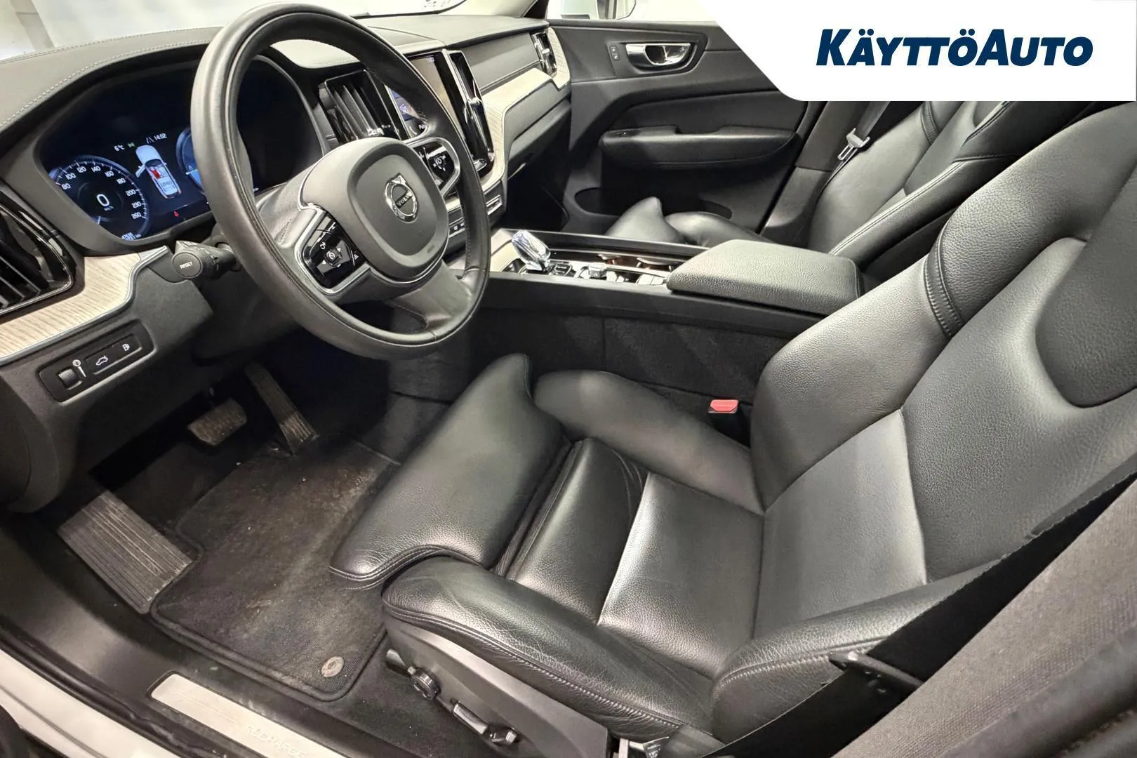 Volvo XC60 OZL-910 carousel image