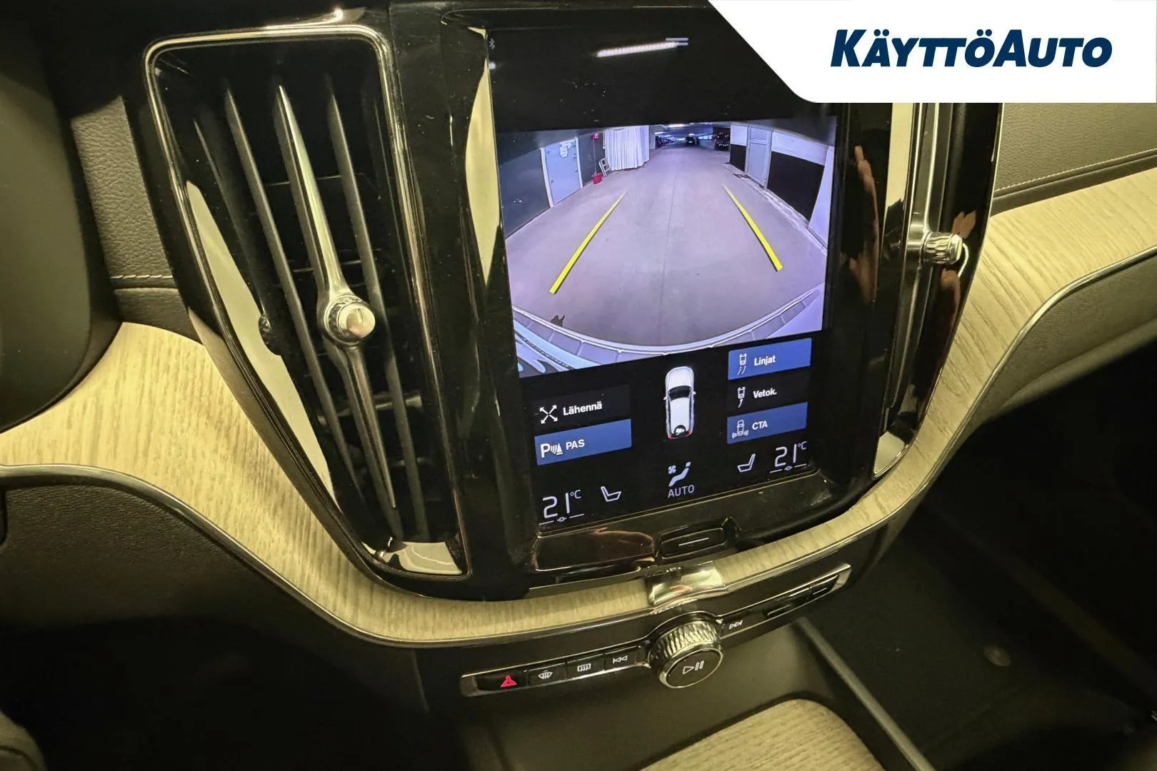 Volvo XC60 OZL-910 carousel image