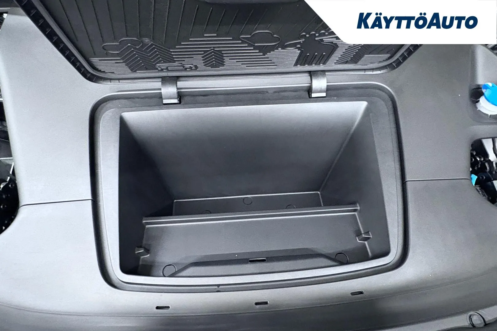 Volvo EX30 JOL-296 carousel image