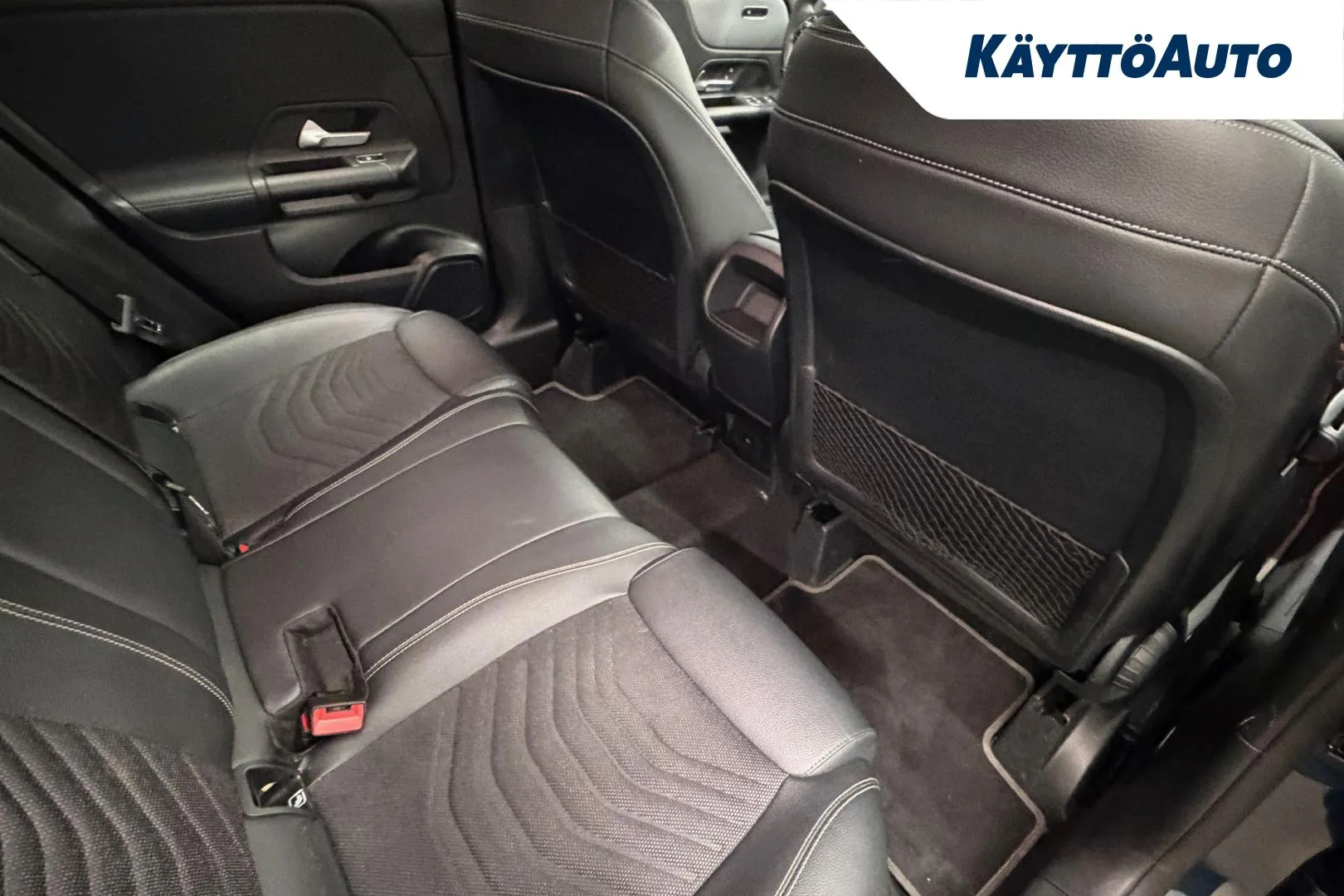 MERCEDES-BENZ GLA JME-948 carousel image