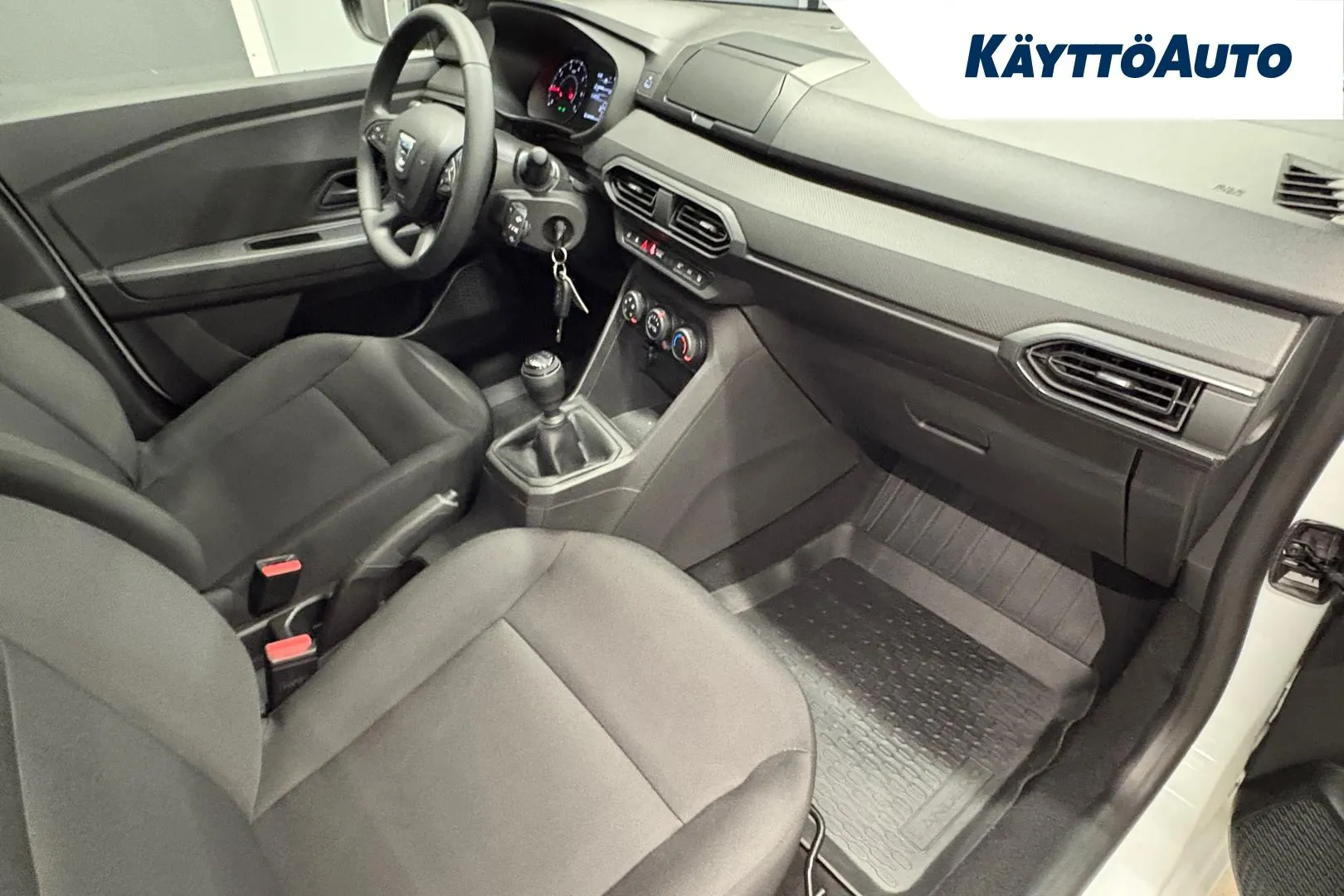 DACIA Sandero LRO-867 carousel image