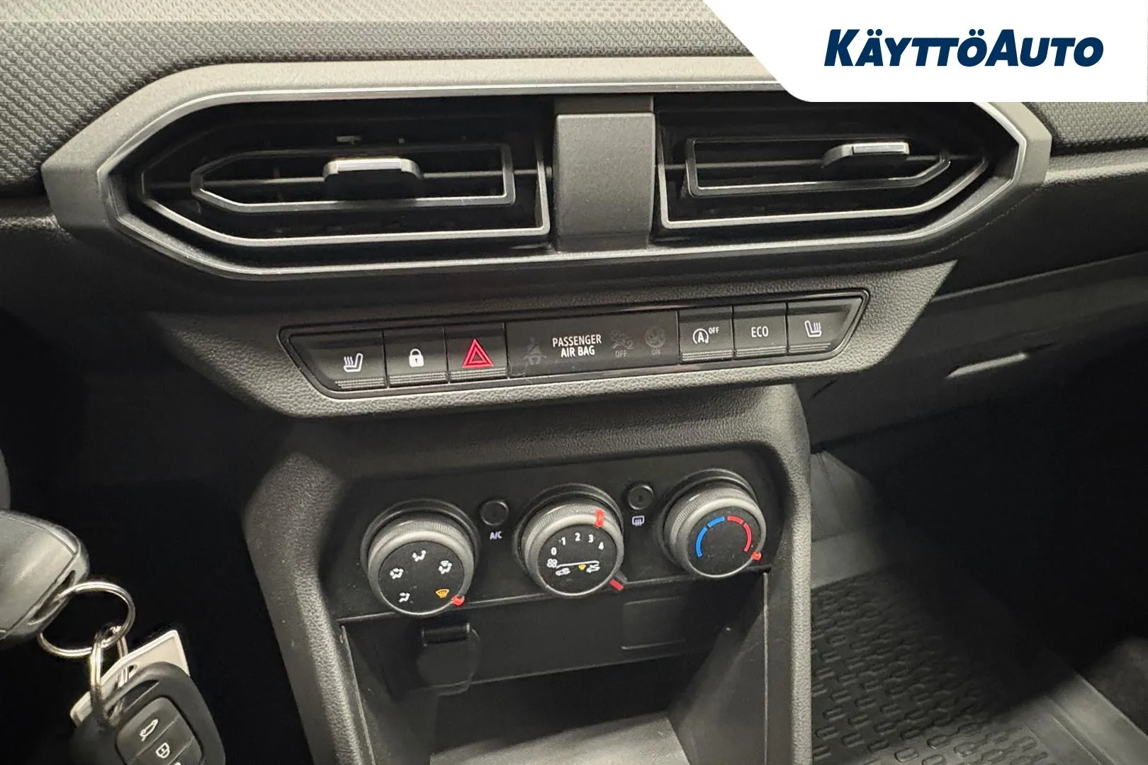 DACIA Sandero LRO-867 carousel image