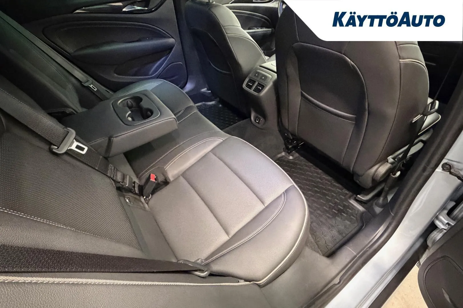 OPEL Insignia MNJ-751 carousel image