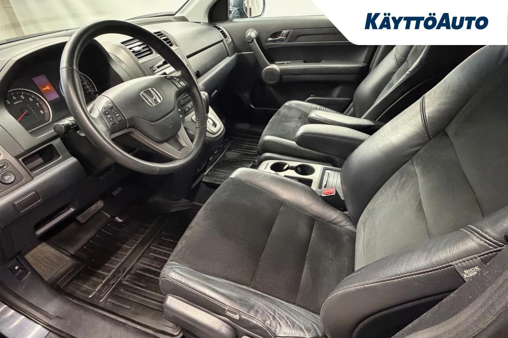 Honda CR-V XUO-888 carousel image