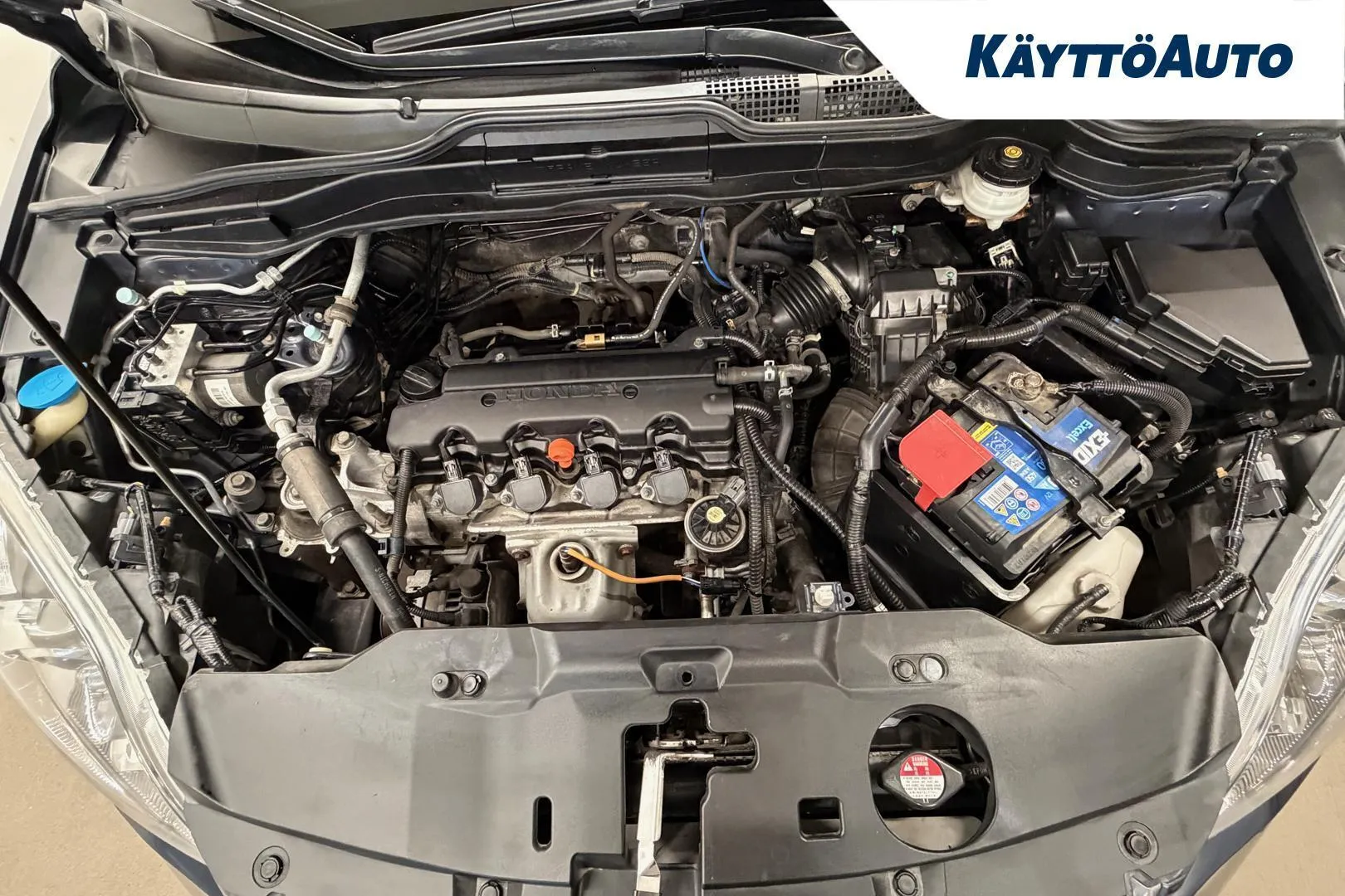 Honda CR-V XUO-888 carousel image