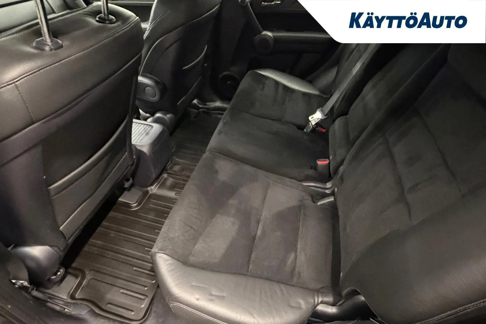 Honda CR-V XUO-888 carousel image