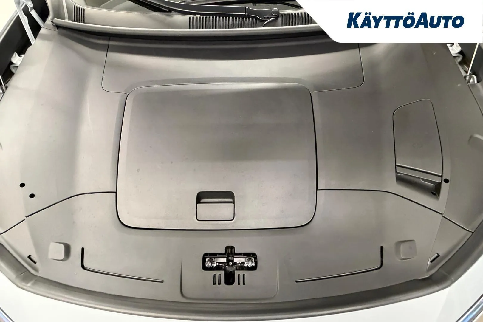 Polestar 4 KXP-722 carousel image