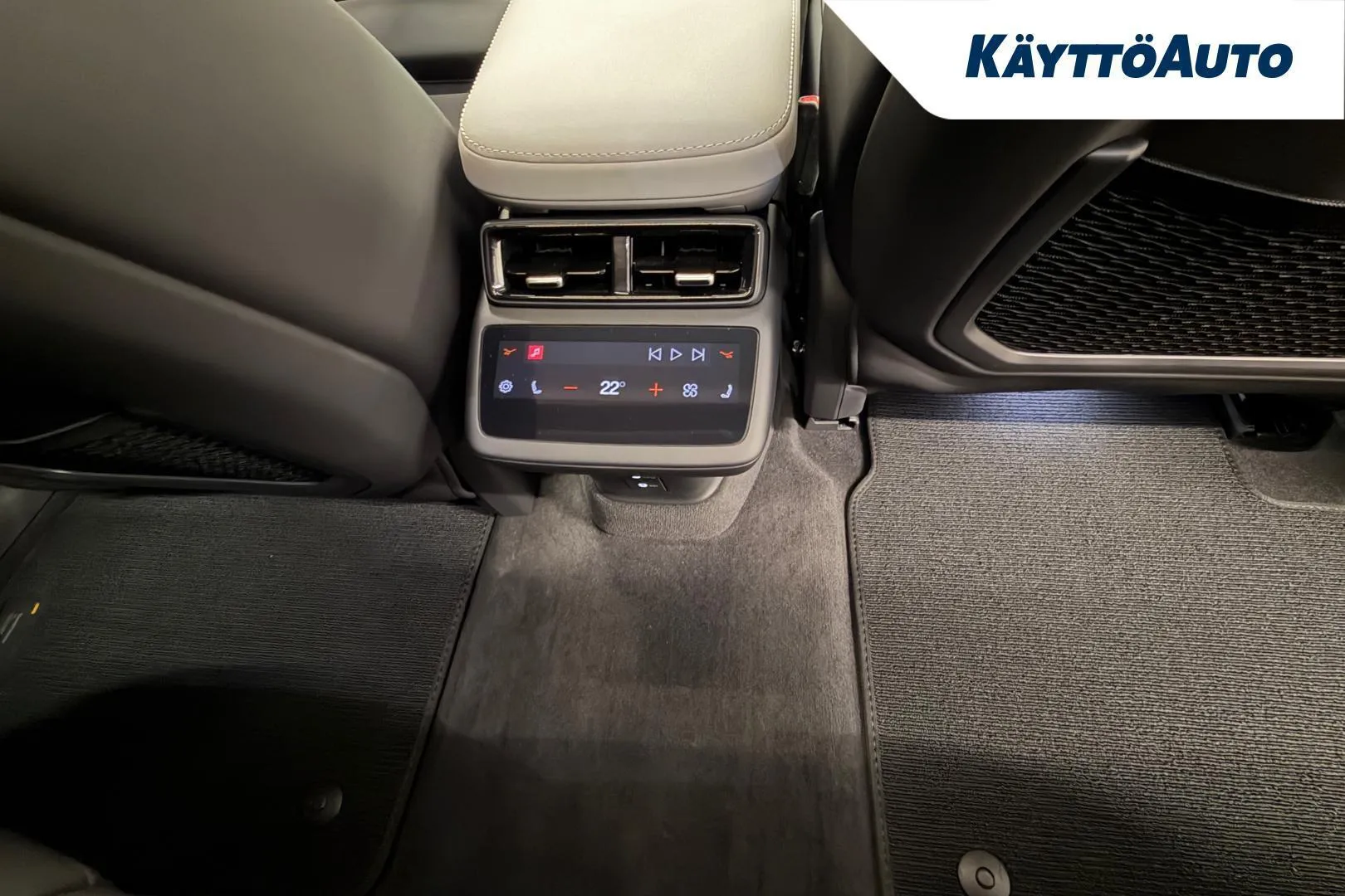 Polestar 4 KXP-722 carousel image