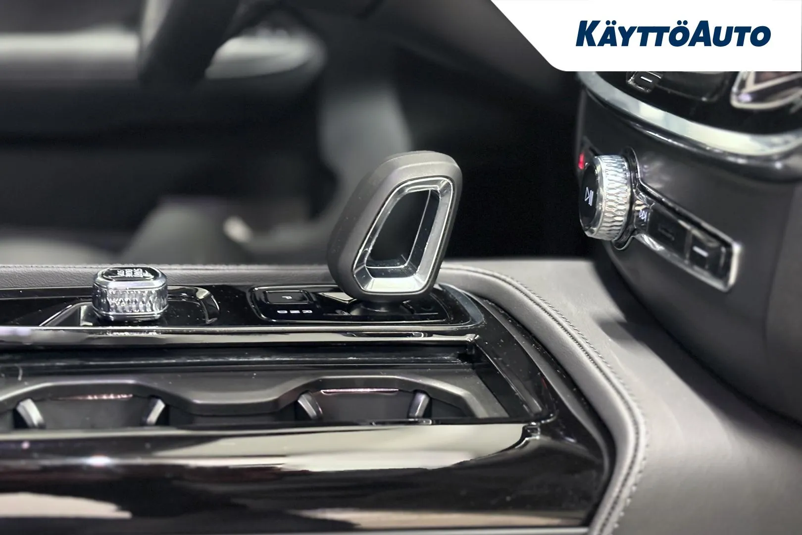 VOLVO S60 XST-737 carousel image