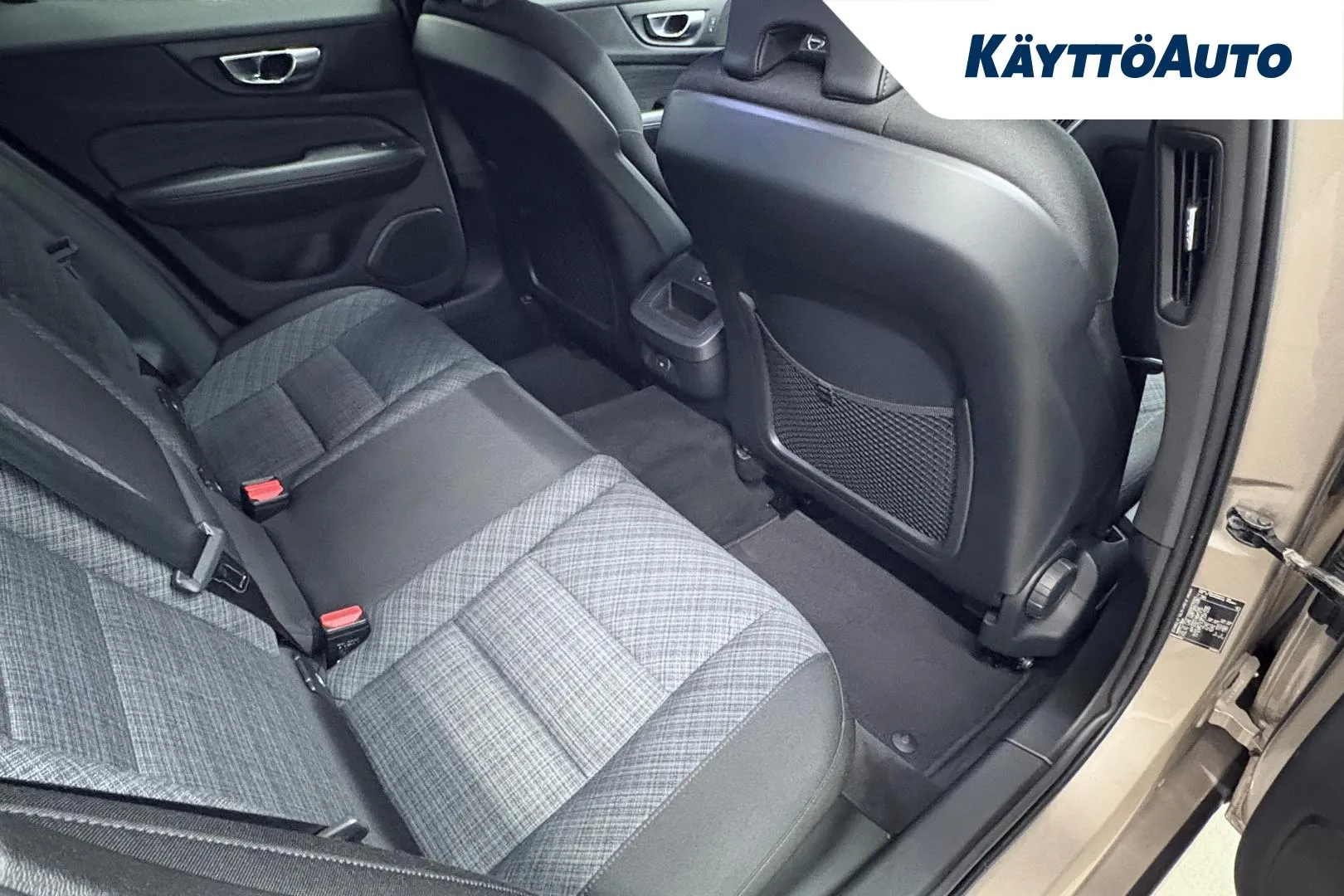 VOLVO V60 FRF-964 carousel image