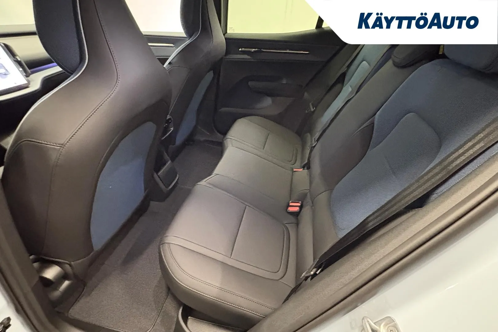 VOLVO EX30 GRO-315 carousel image