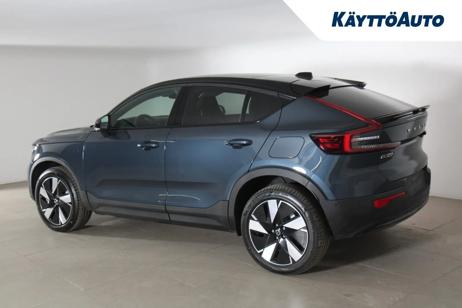 VOLVO EC40 RXU-215 carousel image