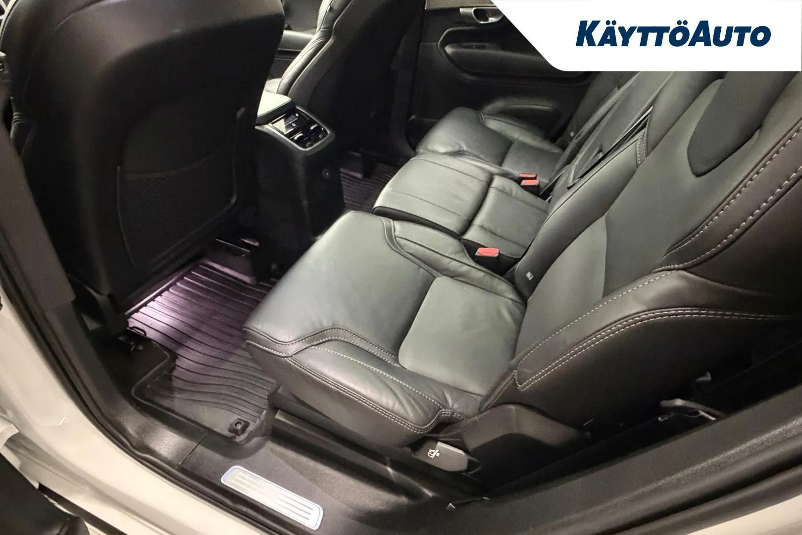 Volvo XC90 IRN-776 carousel image