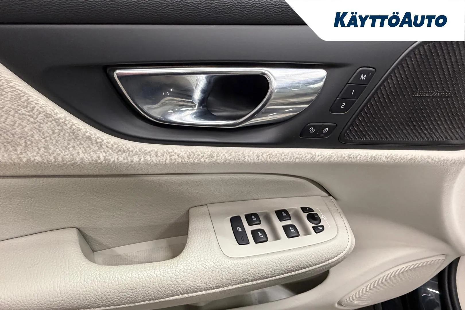 VOLVO S60 KUM-734 carousel image