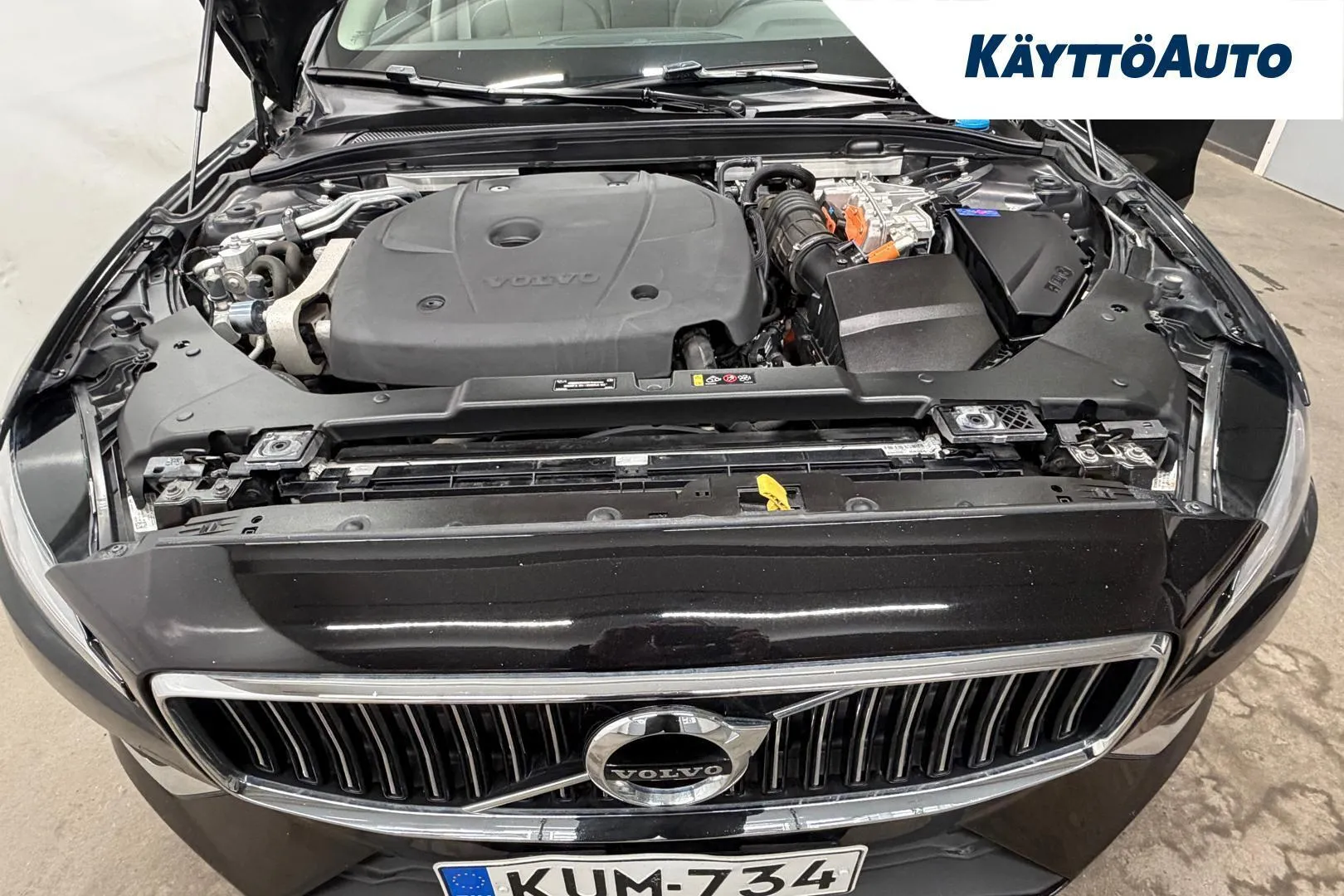 VOLVO S60 KUM-734 carousel image