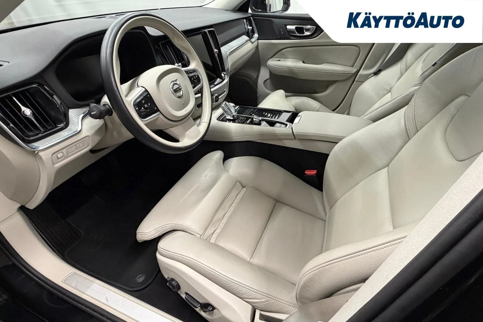 VOLVO S60 KUM-734 carousel image
