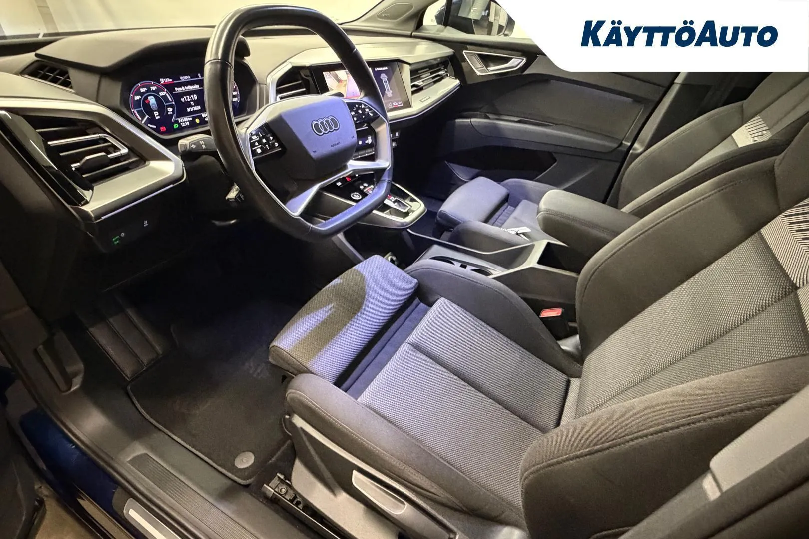 AUDI Q4 e-tron NMI-360 carousel image