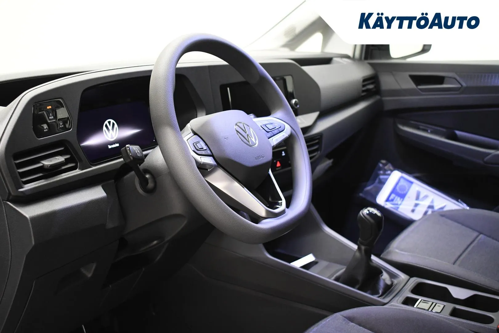 Volkswagen Caddy Maxi YMA-283 carousel image