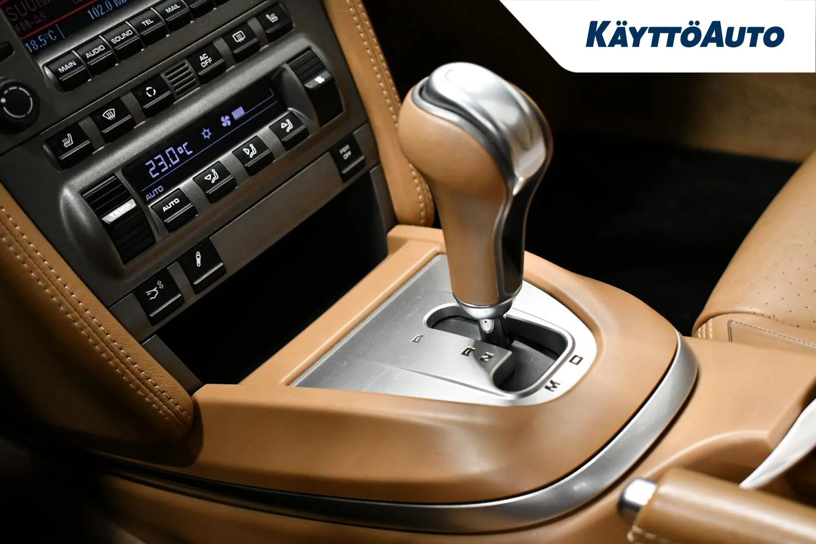 PORSCHE 911 XVO-388 carousel image