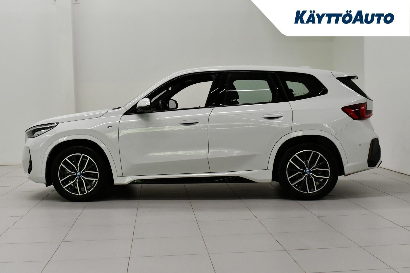 BMW iX1 xDrive30 61EF 2024, kuva 2/23
