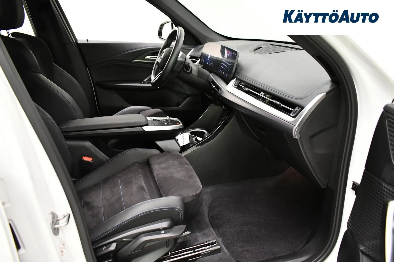 BMW iX1 OZX-370 carousel image