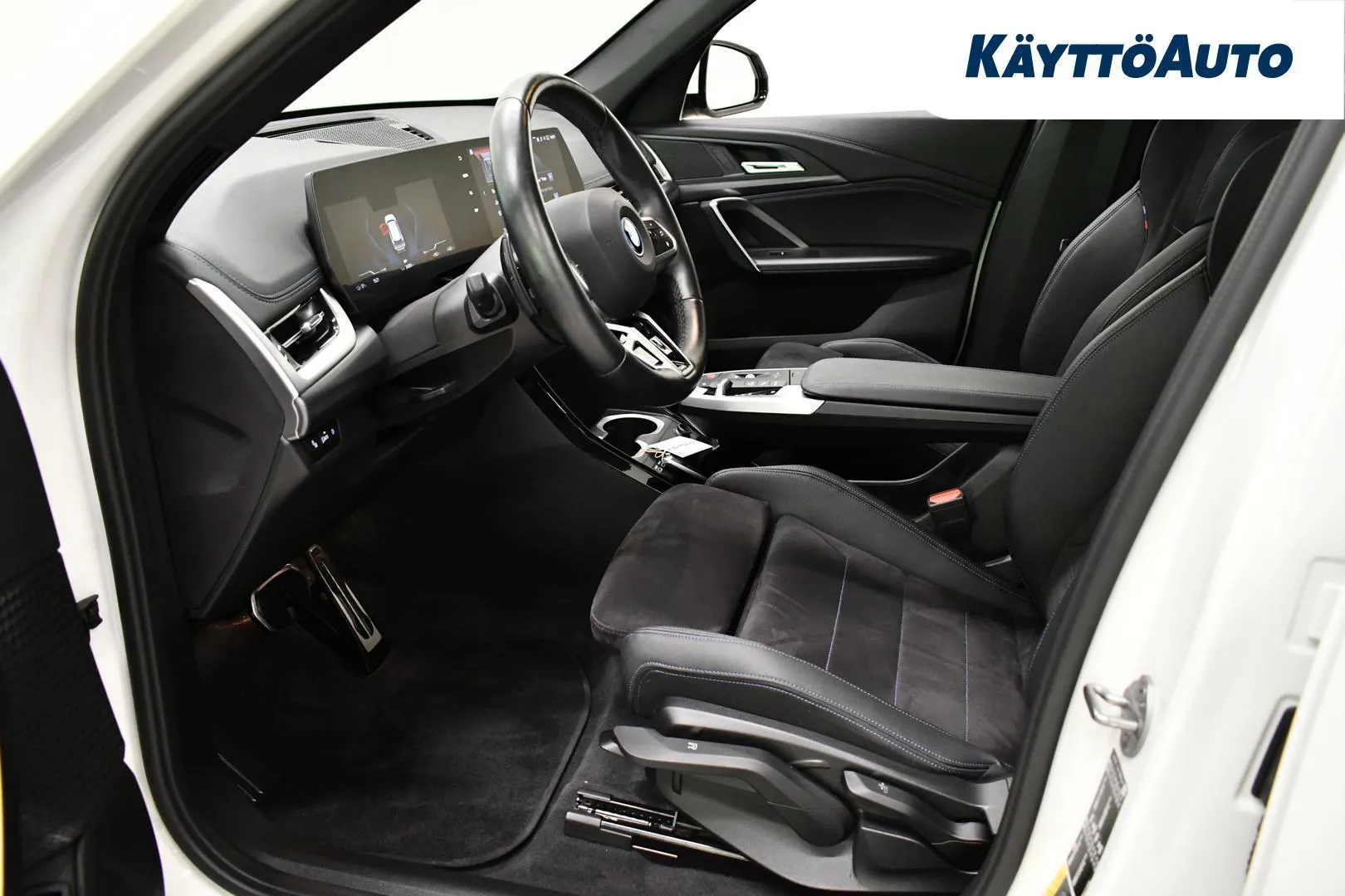 BMW iX1 OZX-370 carousel image