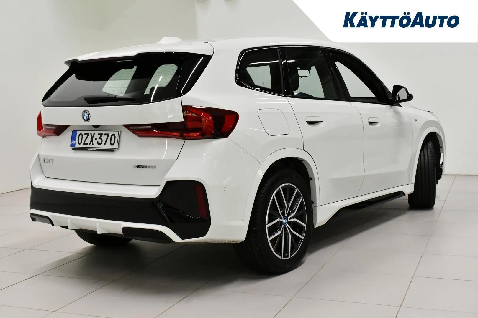 BMW iX1 OZX-370 carousel image
