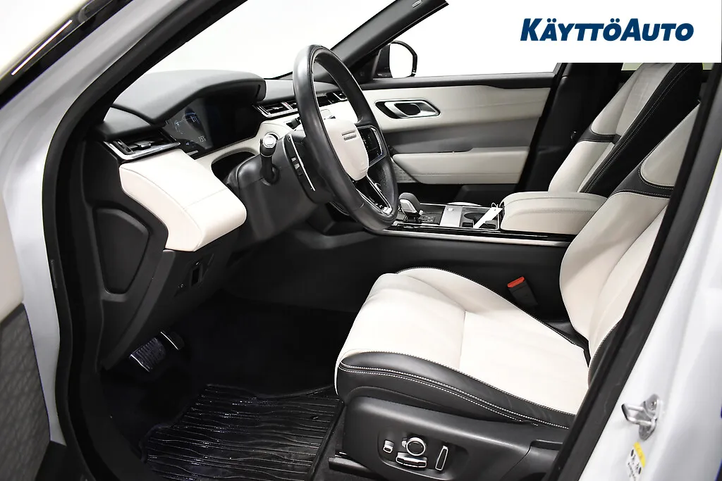 LAND ROVER Range Rover Velar NMJ-211 carousel image