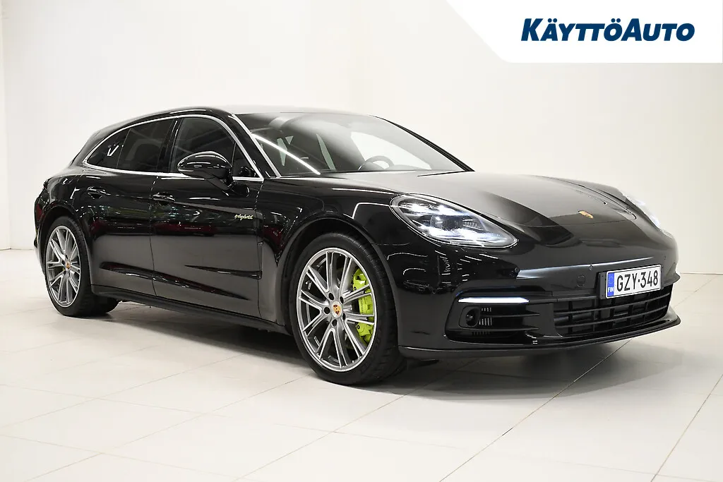 PORSCHE Panamera GZY-348 carousel image