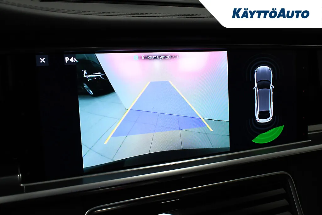 PORSCHE Panamera GZY-348 carousel image