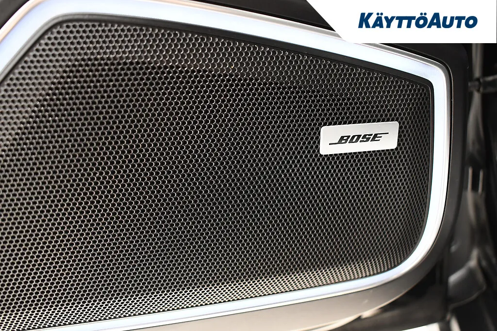 PORSCHE Panamera GZY-348 carousel image