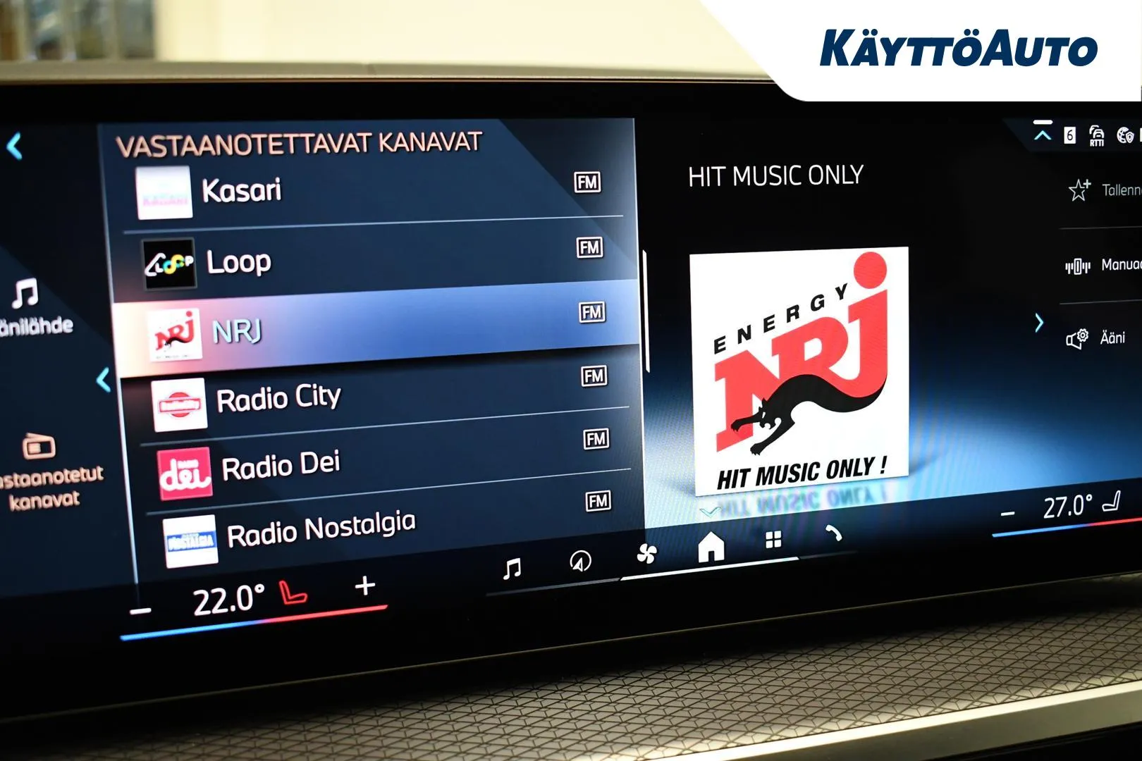 BMW i4 SPR-157 carousel image