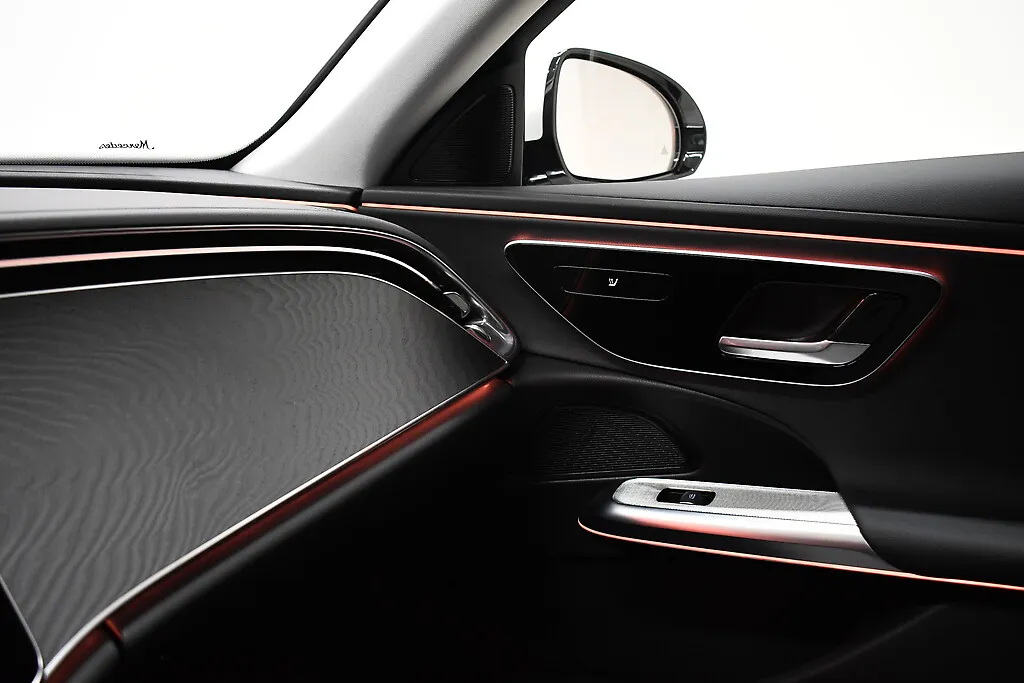 Mercedes-Benz E NNH-317 carousel image