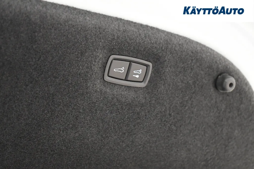 AUDI e-tron GT YLN-288 carousel image