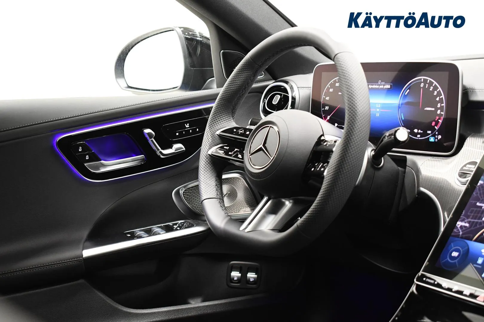 Mercedes-Benz C JNL-966 carousel image