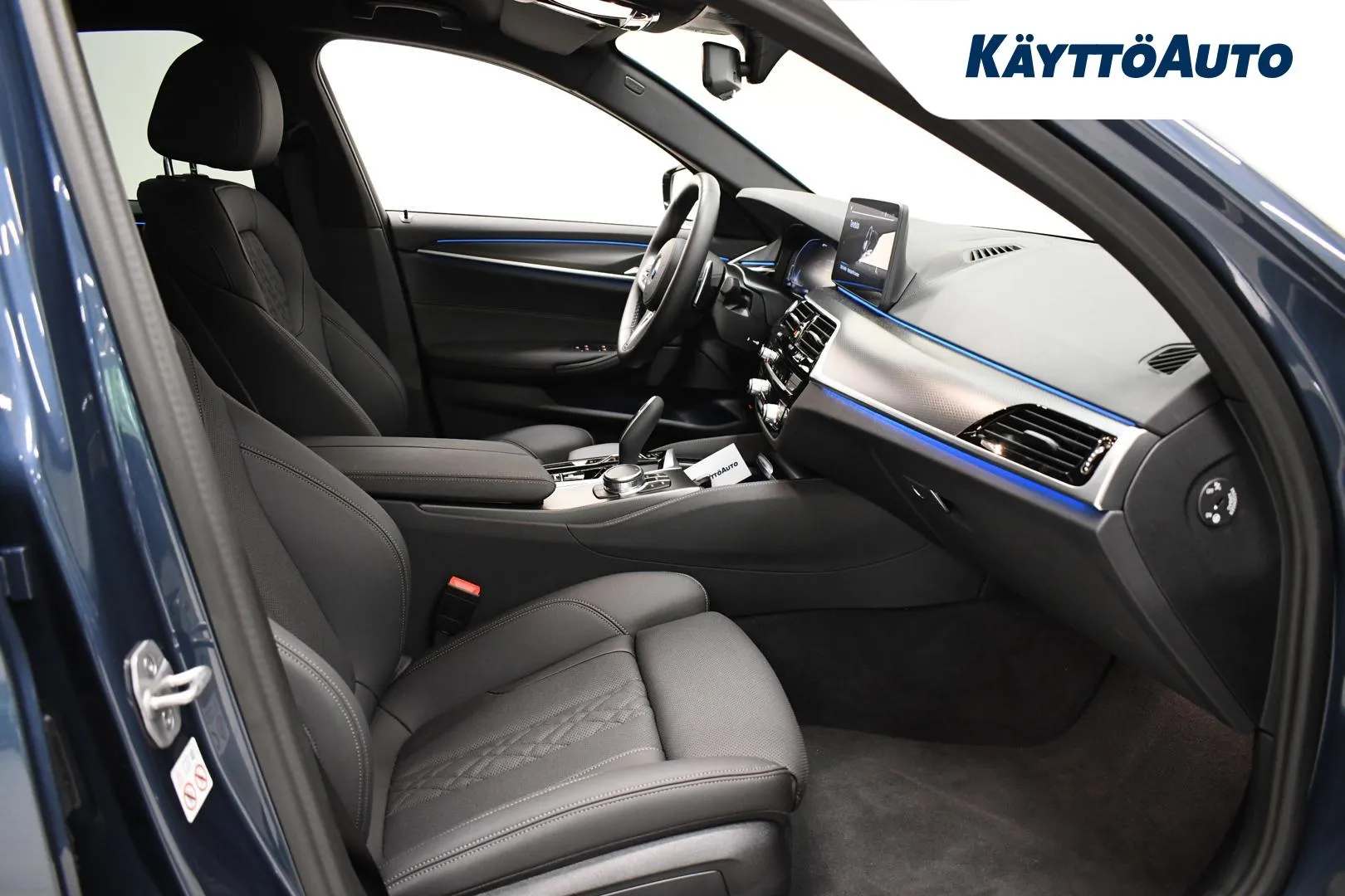 BMW 545 SPT-424 carousel image