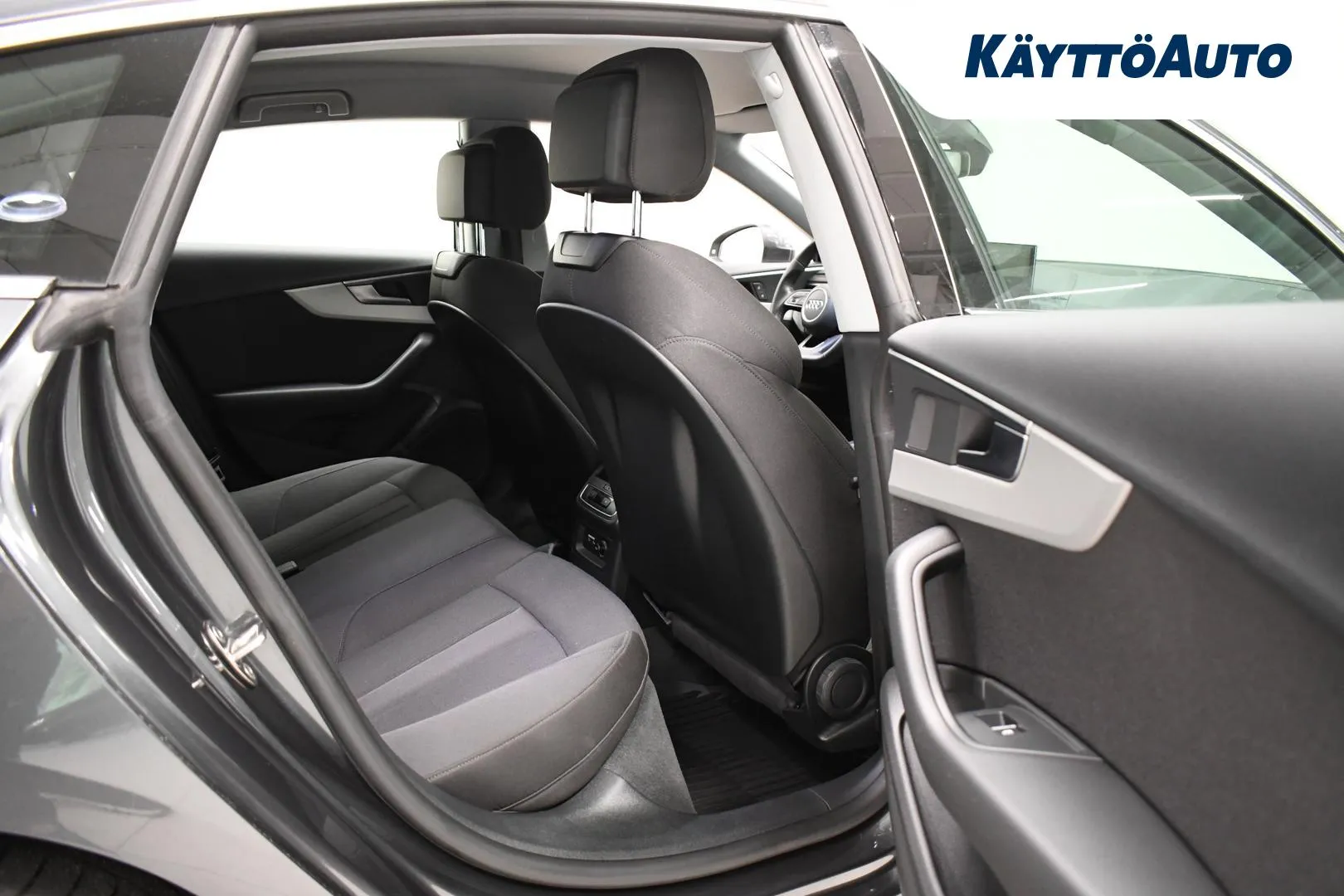 AUDI A5 KTU-773 carousel image