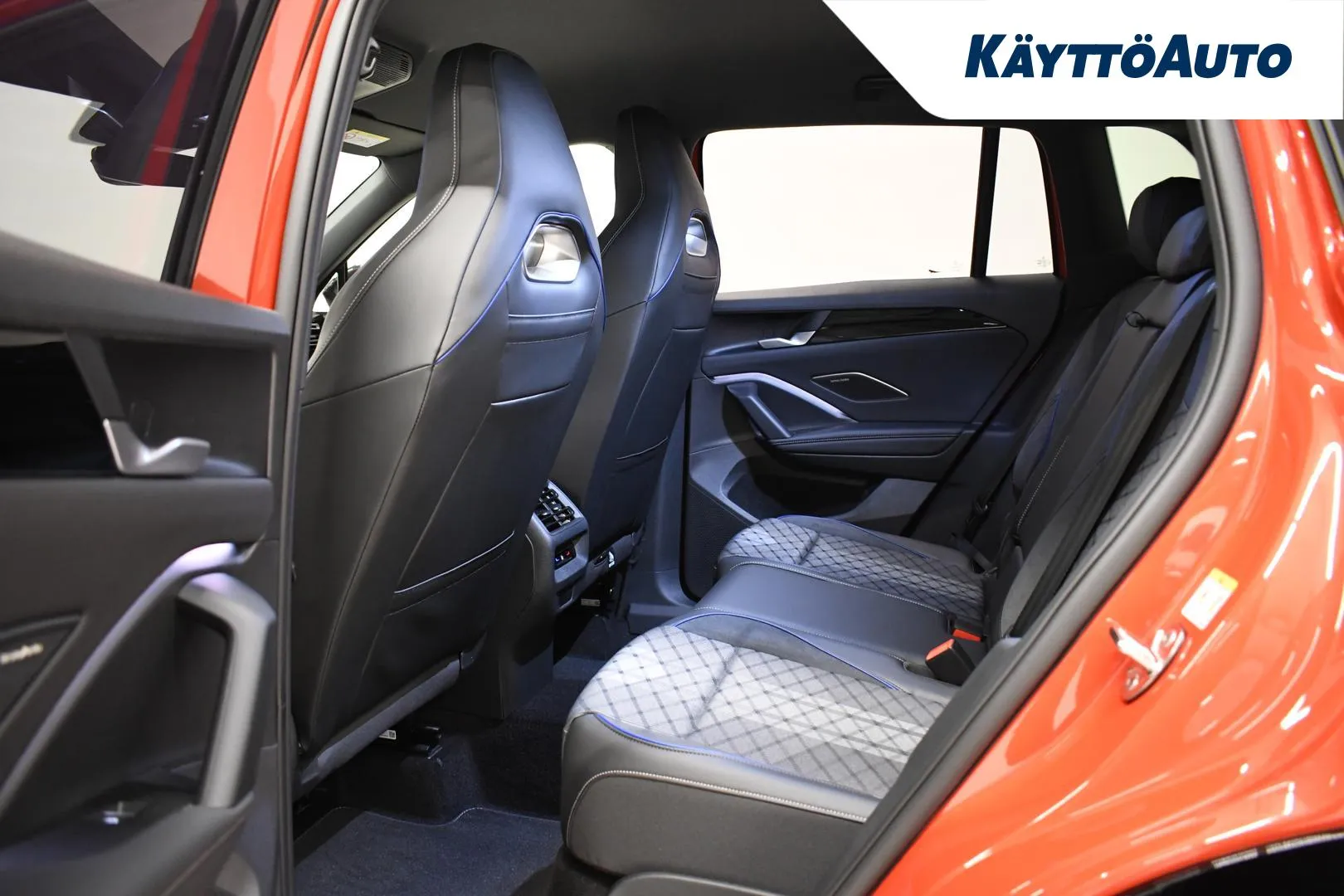 Volkswagen Tiguan NNV-610 carousel image