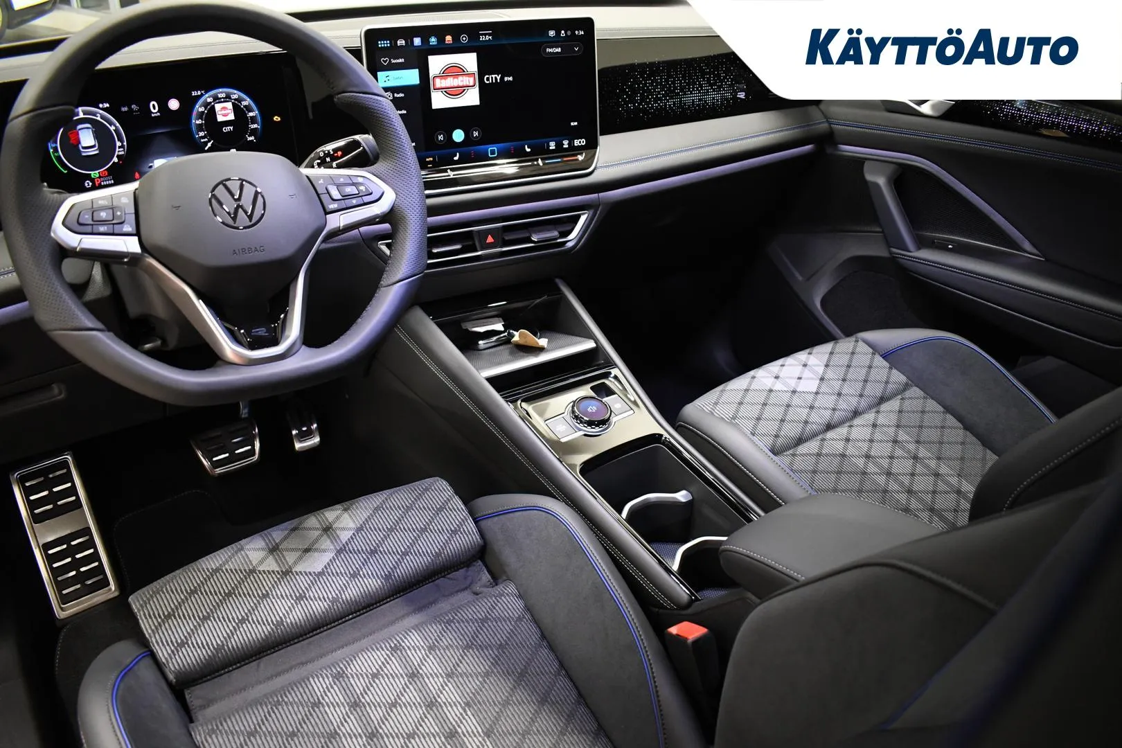 Volkswagen Tiguan NNV-610 carousel image