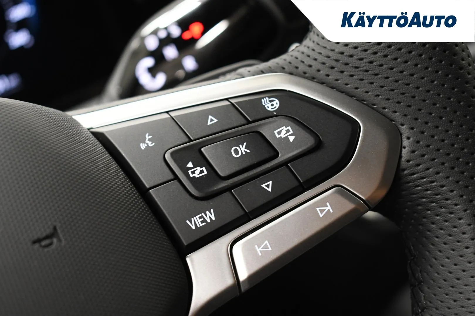 Volkswagen Tiguan NNV-610 carousel image