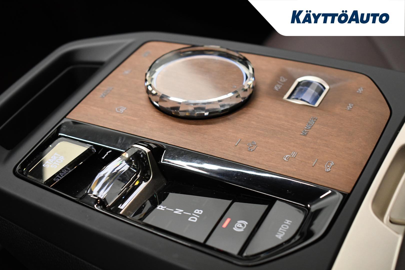 BMW iX M60 2023, kuva 6/30